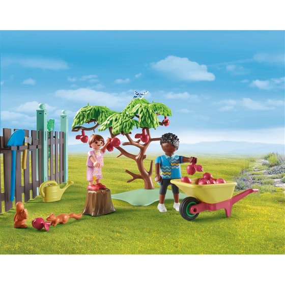 PLAYMOBIL® My Life Κήπος εξοχικού σπιτιού με κοτέτσι (71510) image 5