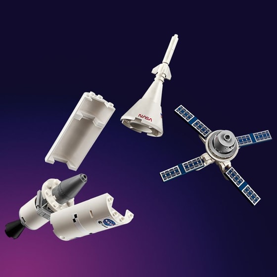 LEGO® Icons NASA Artemis Space Launch System (10341) image 20