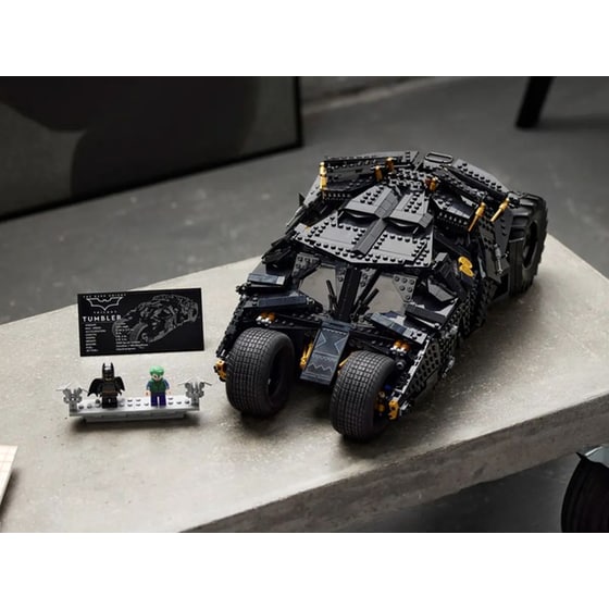 LEGO® DC Heros Batman™ Batmobile™ Tumbler (76240) image 9