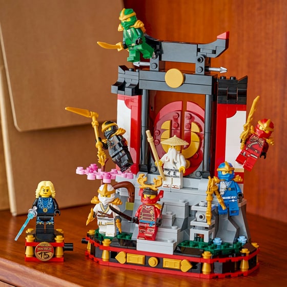 LEGO® Ninjago® Ninja Character Display 15th Anniversary (71866) image 6