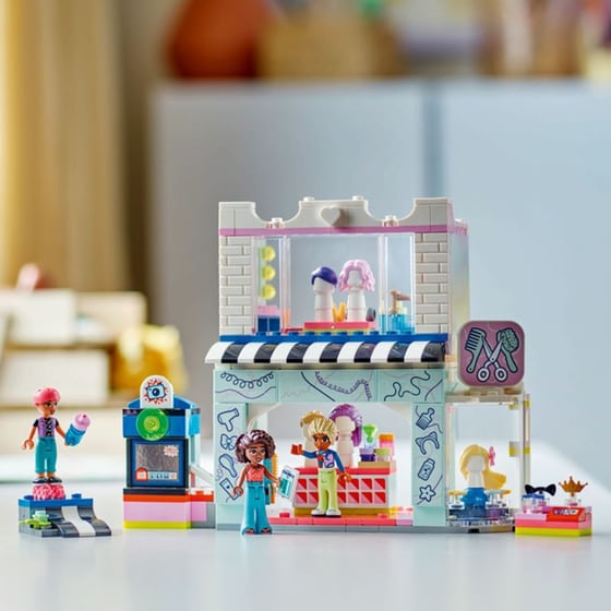 LEGO® Friends Hair Salon and Accessories Store (42662) image 11