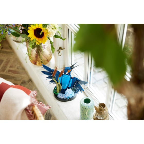 LEGO® Icons Kingfisher Bird (10331) image 11