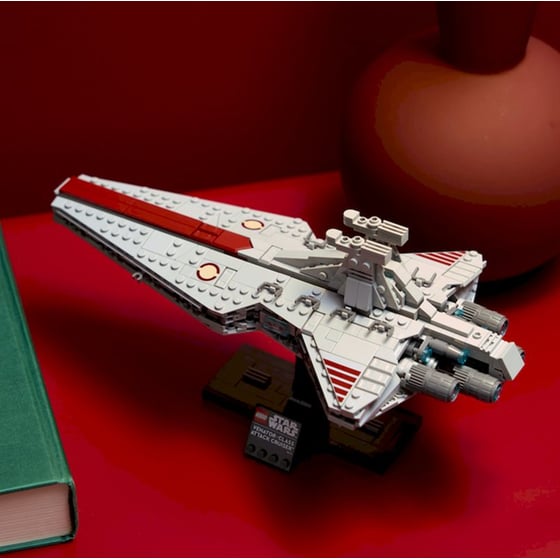 LEGO® Star Wars™ Επιθετικό Καταδρομικό Σειράς Venator (75441) image 6