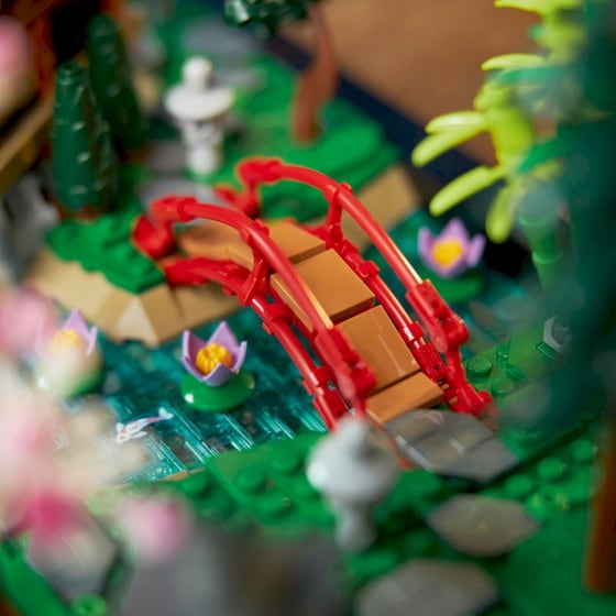 LEGO® Icons Γαλήνιος Κήπος (10315) image 3