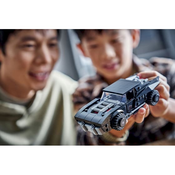 LEGO® DC Batman™ The Batman™ Batmobile™ (76332) image 5