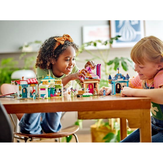 LEGO® Disney Princess Market Adventure (43246) image 7