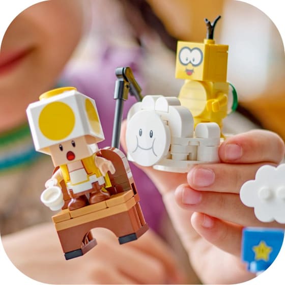 LEGO® Super Mario™ Adventures with Interactive LEGO® Peach™ (71441) image 5