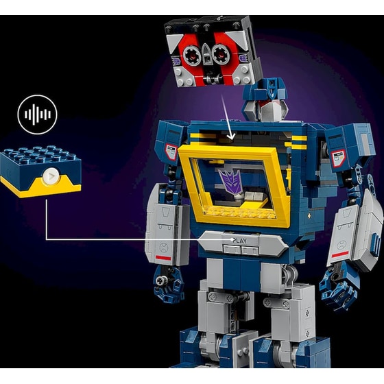 LEGO® Icons Transformers: Soundwave (10358) image 3