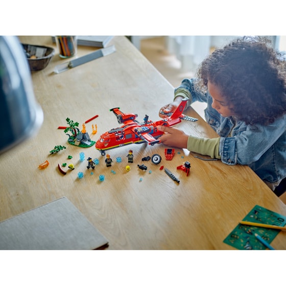 LEGO® City Fire Rescue Plane (60413) image 6