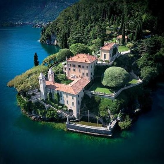Incredible Italian Beauties image 0
