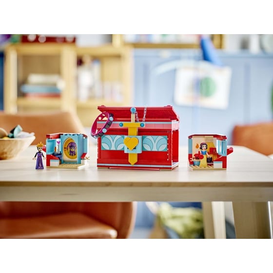 LEGO® Disney Snow White's Jewelry Box (43276) image 2