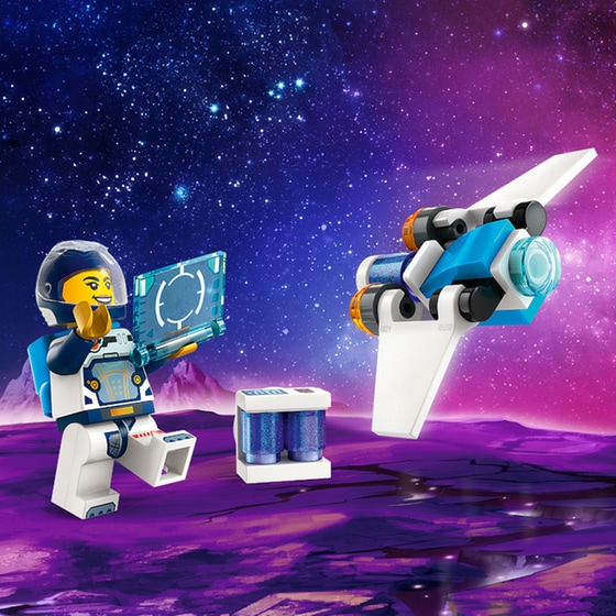 LEGO® City Interstellar Spaceship (60430) image 5