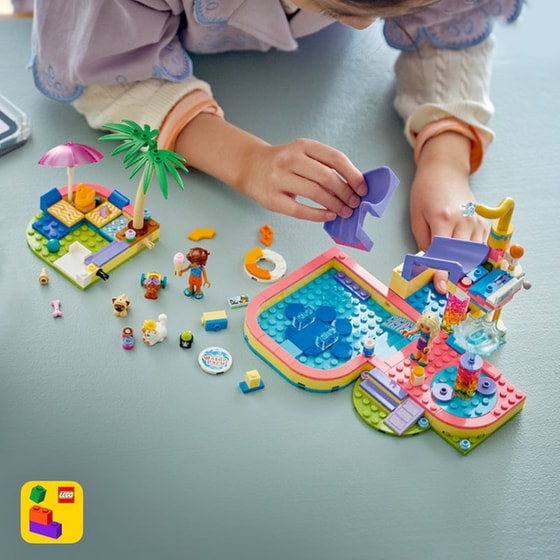 LEGO® Friends Διασκέδαση στο Πάρκο με τις Νεροτσουλήθρες (42676) image 13