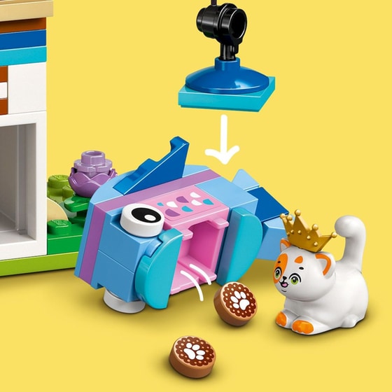 LEGO® Friends Cat Birthday Party & Tree House (42666) image 12