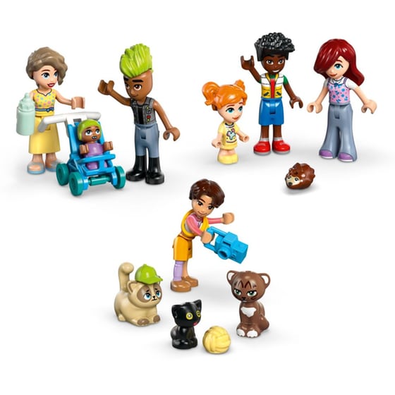 LEGO® Friends Heartlake City Apartments and Stores (42670) image 4