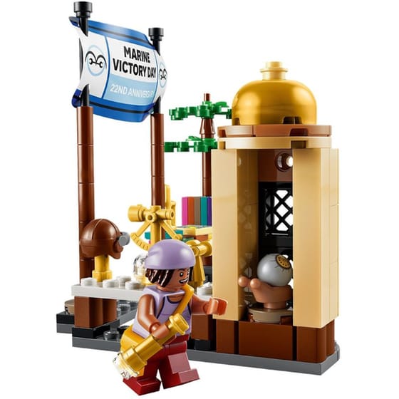 LEGO® One Piece Garp's Marine Battleship (75646) image 8