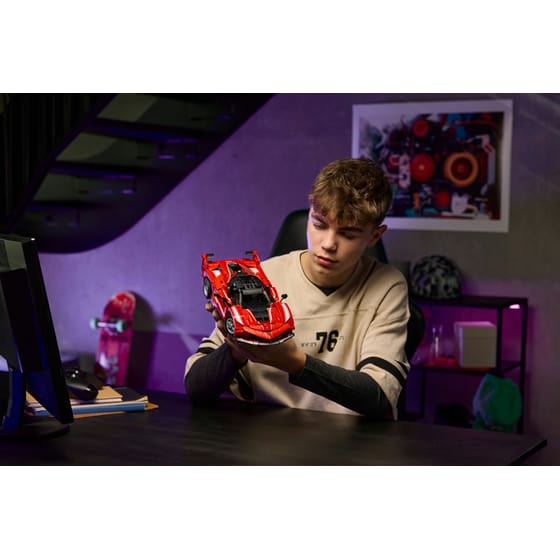 LEGO® Technic™ Ferrari FXX K (42212) image 5