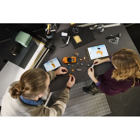 LEGO® The Fast and The Furious Toyota Supra MK4 (77260) image 11