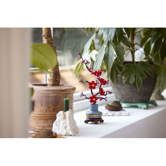 LEGO® Icons Plum Blossom (10369) image 3