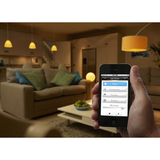 Philips Hue Connected Bulb - Starter Pack image 2