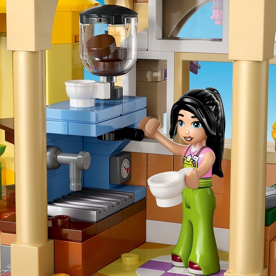 LEGO® Friends Plant Café & Flower Shop (42671) image 9