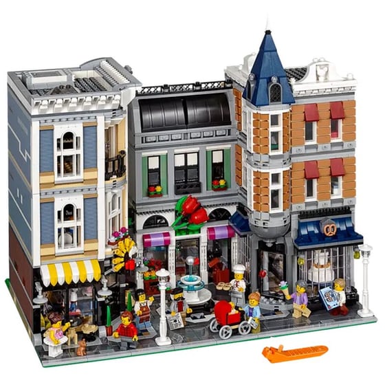 LEGO® Creator Assembly Square (10255) image 6