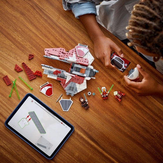 LEGO® Star Wars™ Ahsoka's Jedi Interceptor™ (75401) image 7