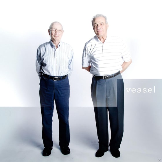 VESSEL image 0