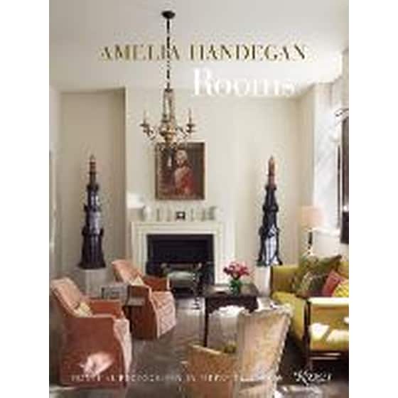 Amelia Handegan image 0
