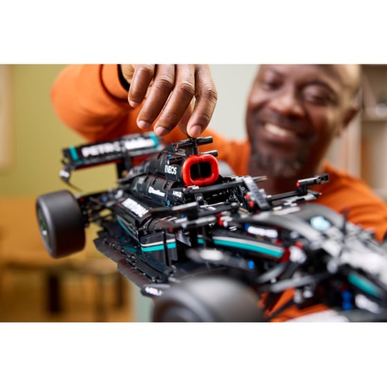 LEGO® Technic Mercedes-AMG F1 W14 E Performance (42171) image 8