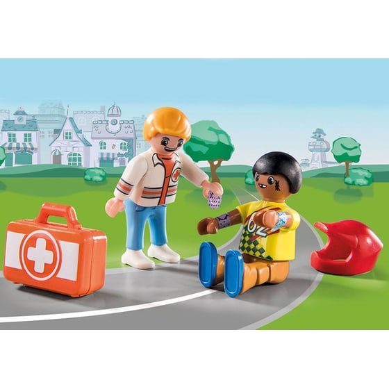 PLAYMOBIL® Duck on Call Επιχείρηση Διάσωσης: Βοηθήστε τον Οδηγό Αγώνων! (70919) image 3