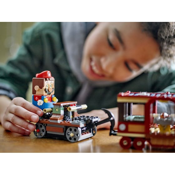 LEGO® Super Mario™ The Bowser Express Train (71437) image 3