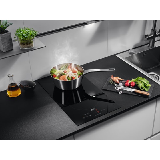 AEG IKB32300CB 29 cm Μαύρο Εστία Επαγωγική Domino Αυτόνομη image 5