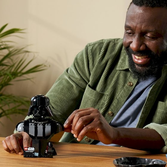 LEGO® Star Wars™ Προτομή του Darth Vader™ (75439) image 1