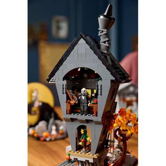 LEGO® Ideas Disney Tim Burton's The Nightmare Before Christmas (21351) image 6
