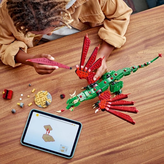 LEGO® Creator Medieval Dragon (31161) image 9
