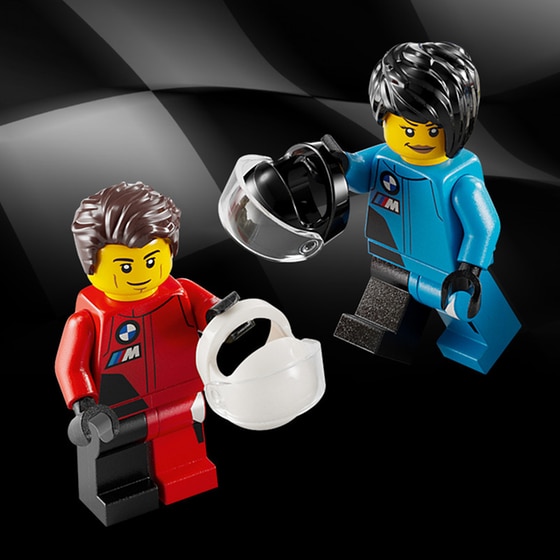 LEGO® Speed Champions BMW M4 GT3 & BMW M Hybrid V8 Race Cars (76922) image 6