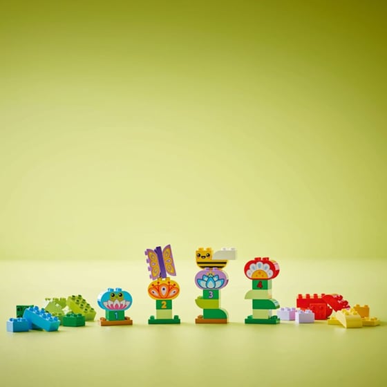 LEGO® Duplo Creative Garden & Flowers (10444) image 10