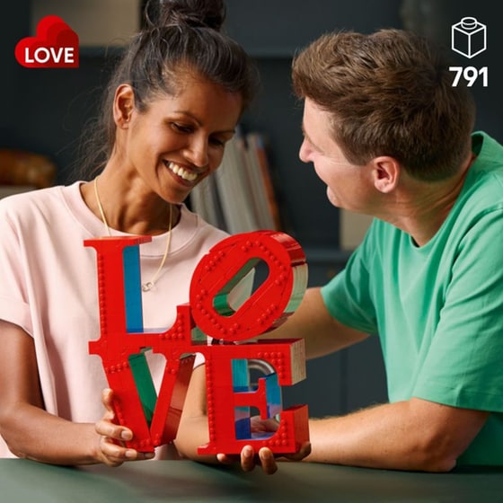 LEGO® Art LOVE (31214) image 4