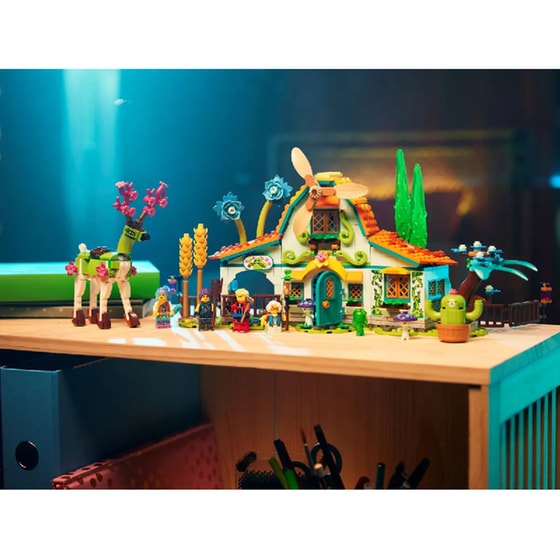 LEGO® DreamZzz Stable of Dream Creatures (71459) image 3