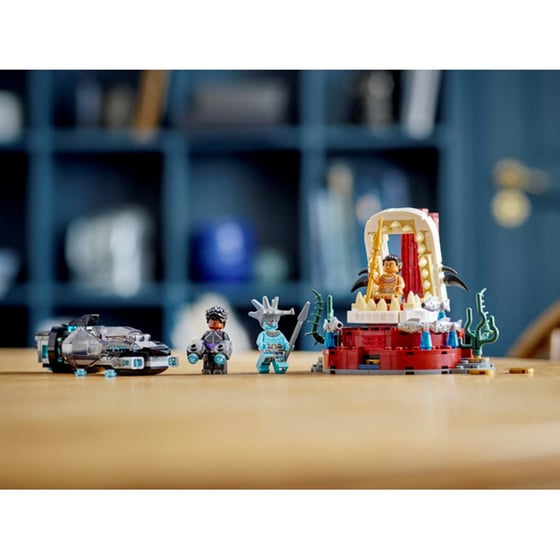 LEGO® Marvel Black Panther King Namor’s Throne Room (76213) image 3