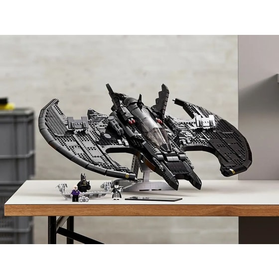 LEGO® DC Heros Batman 1989 Batwing (76161) image 9