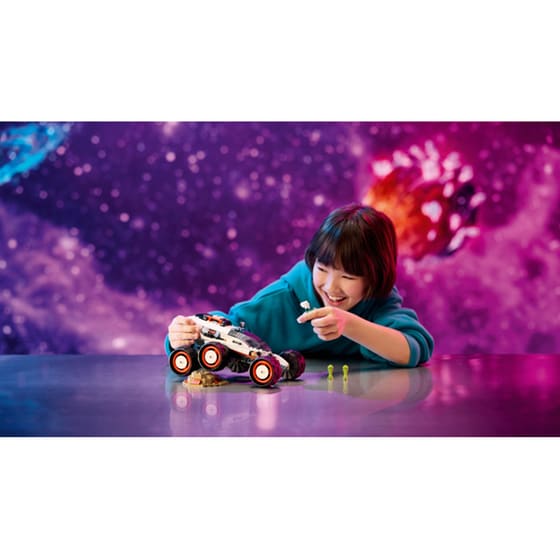 LEGO® City Space Explorer Rover and Alien Life (60431) image 3