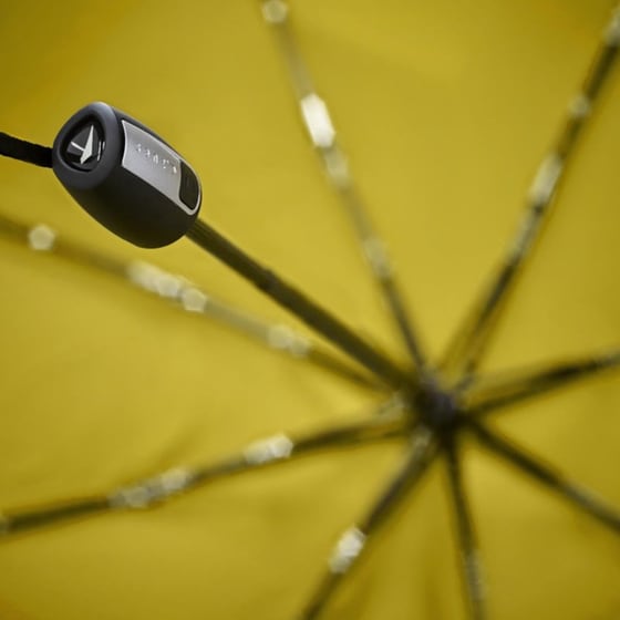 Senz Yellow Foldable Umbrella Mini Automatic - Super Lemon image 4