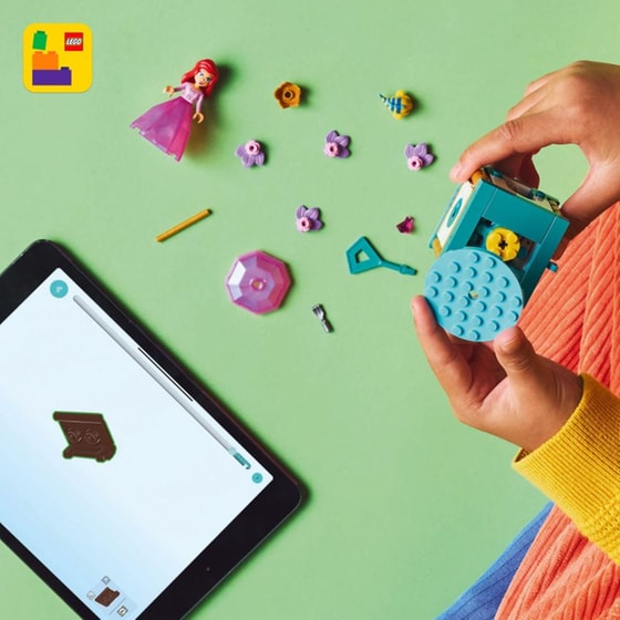 LEGO® Disney Twirling Ariel (43259) image 8