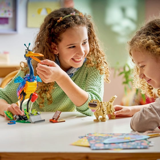 LEGO® Disney and Pixar Kevin & Dug (43290) image 6