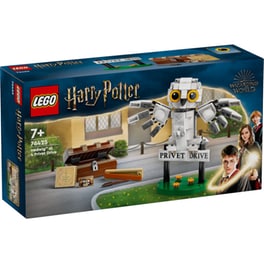 LEGO® Harry Potter Hedwig™ at 4 Privet Drive (76425)