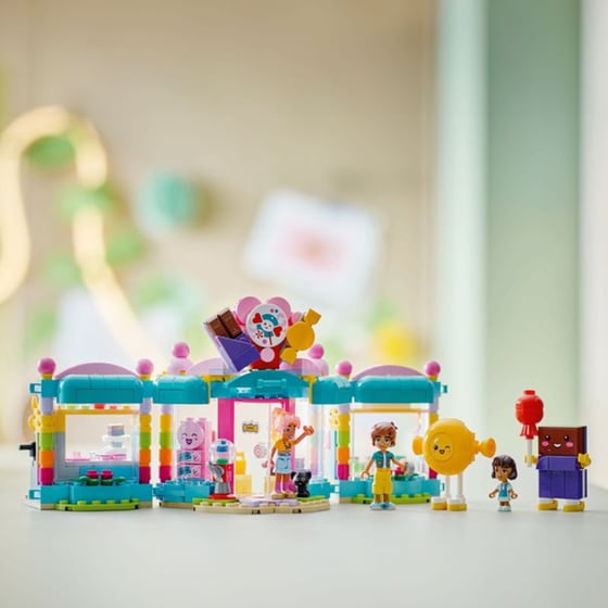 LEGO® Friends Heartlake City Candy Store (42649) image 11