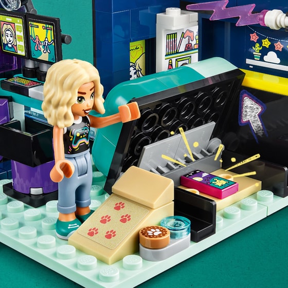 LEGO® Friends Novas Room (41755) image 10