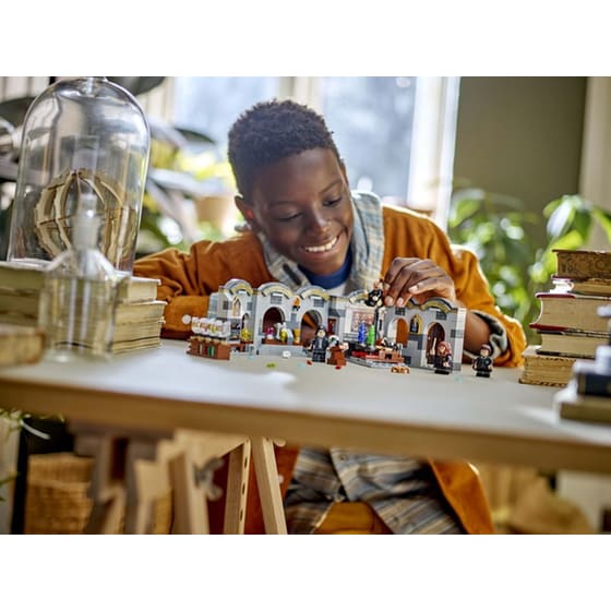 LEGO® Harry Potter Hogwarts™ Castle: Potions Class (76431) image 5